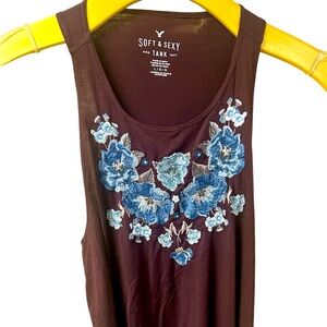 🛍️5/$25 American Eagle embroidered tank top size L